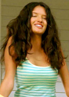 Alice Greczyn Picture